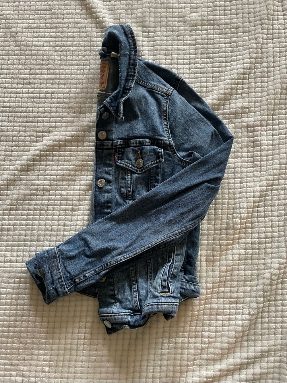 Levi's Light Blue Denim Jacket with Button Front - Picture 2 of 4